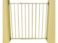 Two panels extending metal  gate